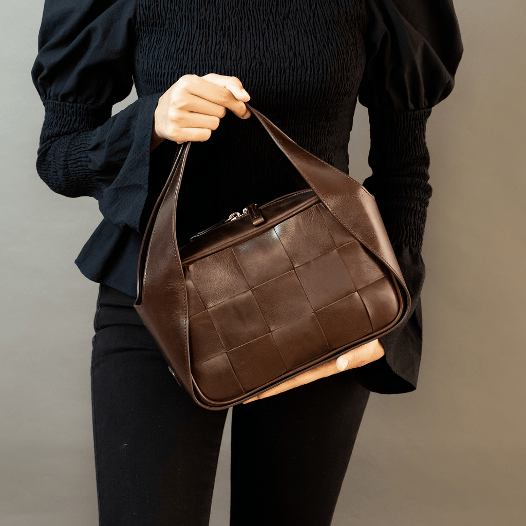 CA 1482 | DAMA 5 | UMBER - Calonge