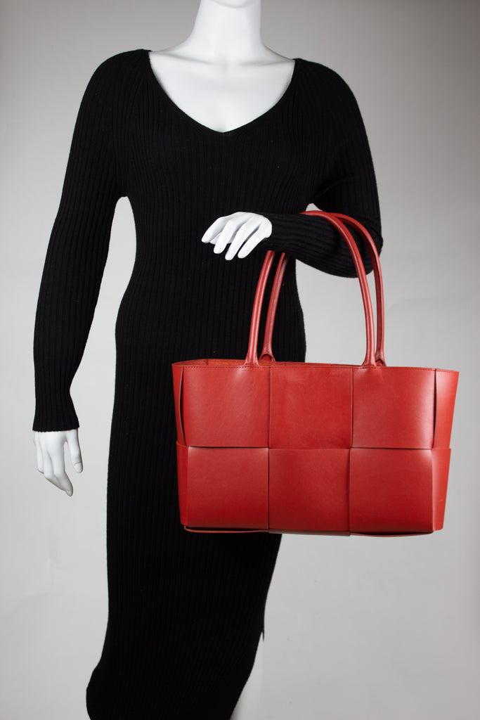 CA 1438 MEDIUM | DAMA 12 | RED - Calonge