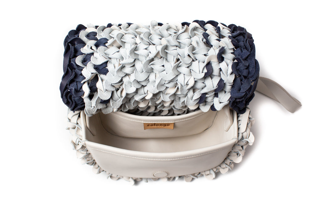CA 1458 | BIG IRIS | OFF WHITE & NAVY - Calonge