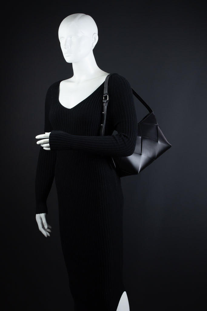 CA 1541 | CROSSED DAMA 8.5 | BLACK - Calonge