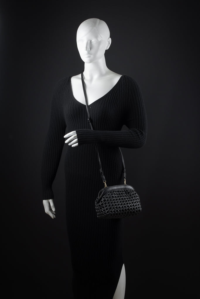CA 1551 | HANDWOVEN FLOWER | BLACK - Calonge