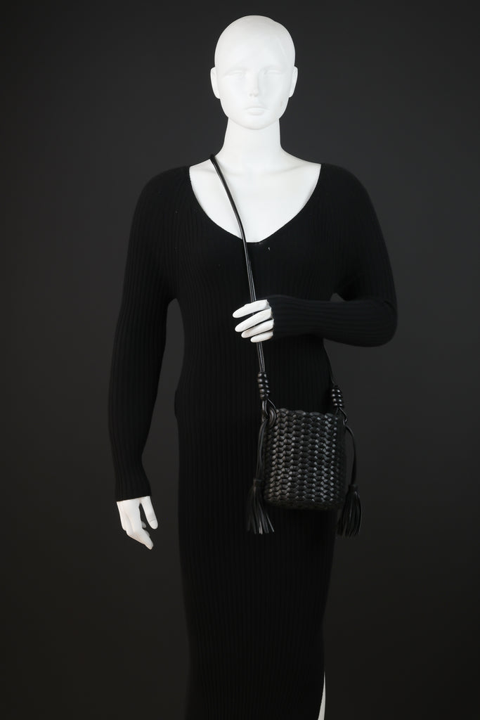 CA 1552 | HANDWOVEN | BLACK - Calonge
