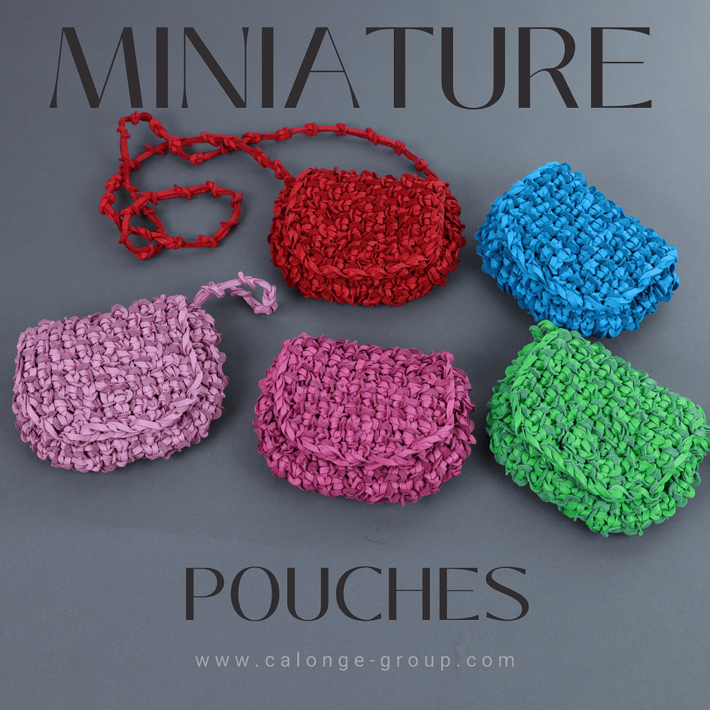 CA 1498 MINIATURE | IRIS | RED VELVET - Calonge