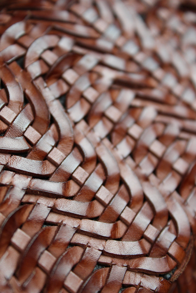 CA 571 | INT | MAHOGANY - Calonge